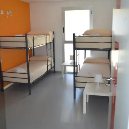 Hostel Divino Morales *